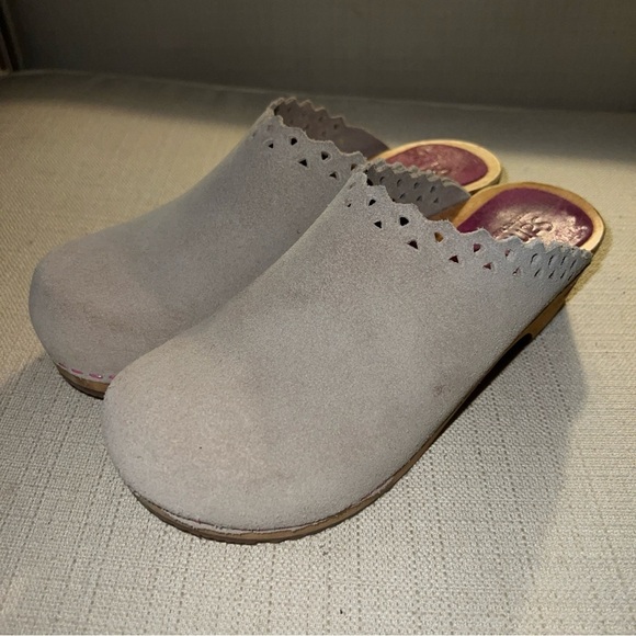 SANITA Size 37EU / 6.5 USA Tan Suede Clogs Wooden Sole Open Back Shoes Laser Cut main image 7
